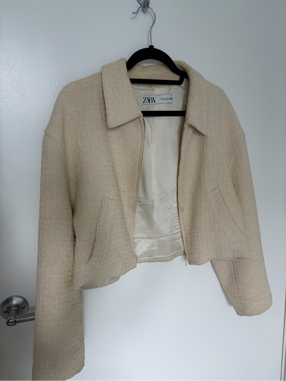 Zara Beige Cropped Tweed Blazer Open Front Satin Lined Size M